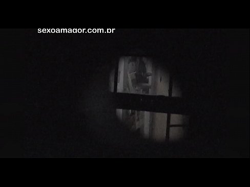 ❤️ Bidh Blondie a’ faighinn bhidio dìomhair le voyeur nàbaidheachd falaichte air cùl bhreigichean falamh Pornografach  aig gd.sexvideogif.ru ﹏