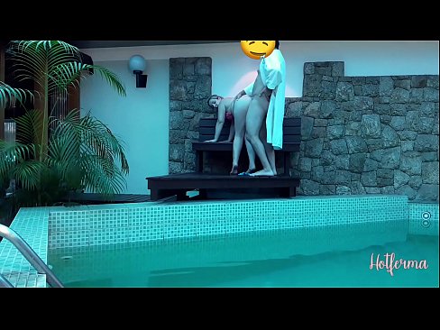 ❤️ Tha Boss a' toirt cuireadh do mhaighdeann-mhara don linne, ach cha b' urrainn dha seasamh an aghaidh teas Pornografach  aig gd.sexvideogif.ru ﹏